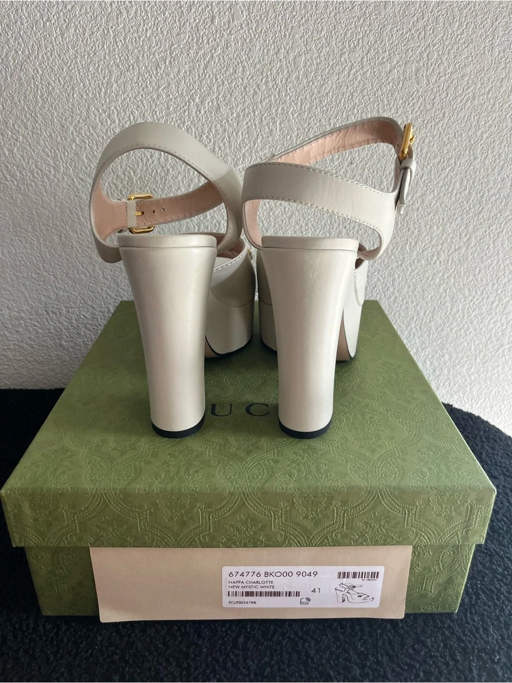 NEW Gucci White Mystic Leather Platform Sandals with Gold Horsebit Detail EU 41